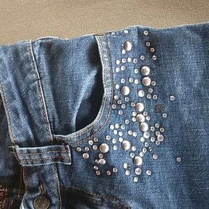 Shyanne ( size 10 girls capri )